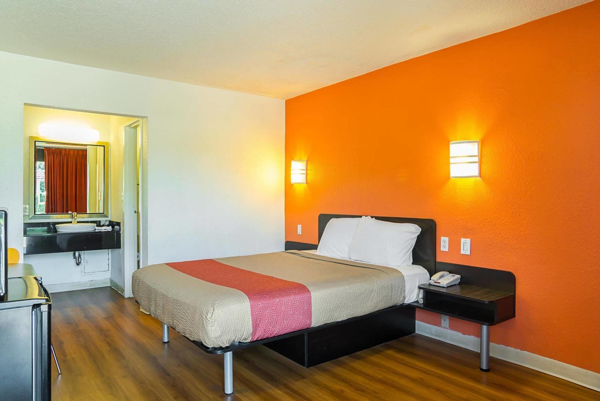 Motel 6-Little Rock, Ar - West ภายนอก รูปภาพ